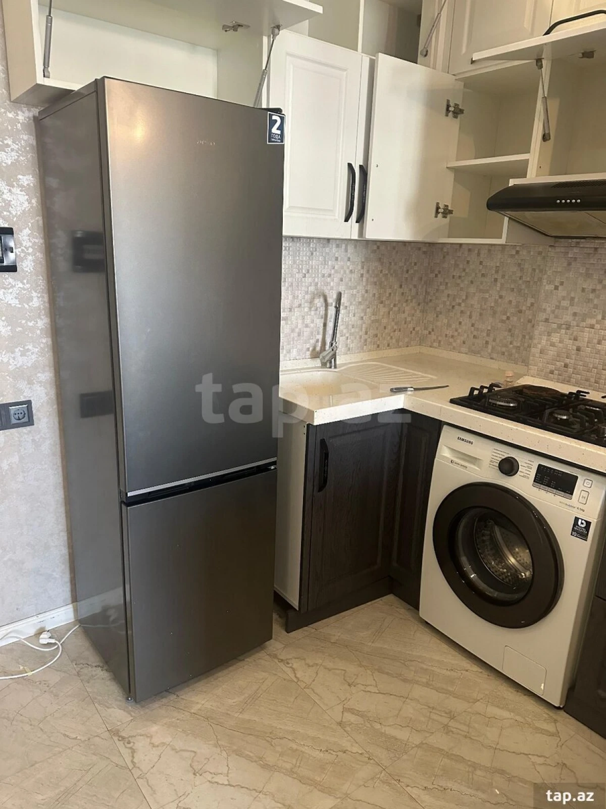 Kirayə verilir 2 otaqlı yeni tikili 71 m²