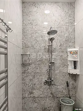 Satılır 4 otaqlı mənzil 115 m²