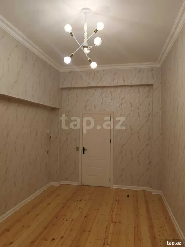 Satılır 4 otaqlı mənzil 115 m²