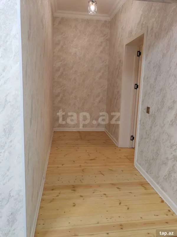 Satılır 4 otaqlı mənzil 115 m²