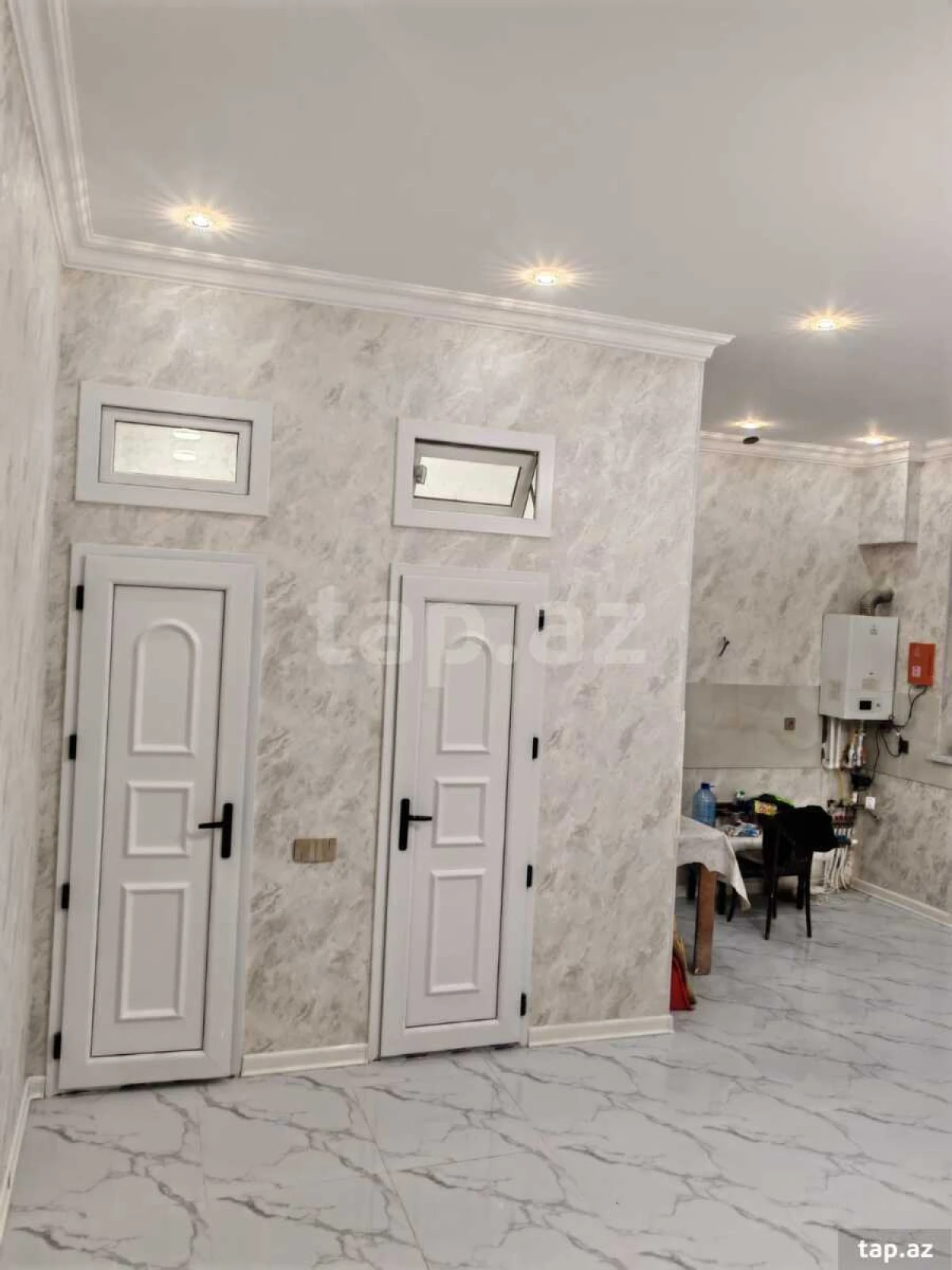 Satılır 4 otaqlı mənzil 115 m²