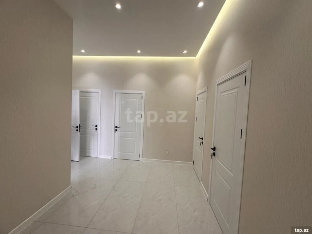 Satılır 4 otaqlı həyət evi