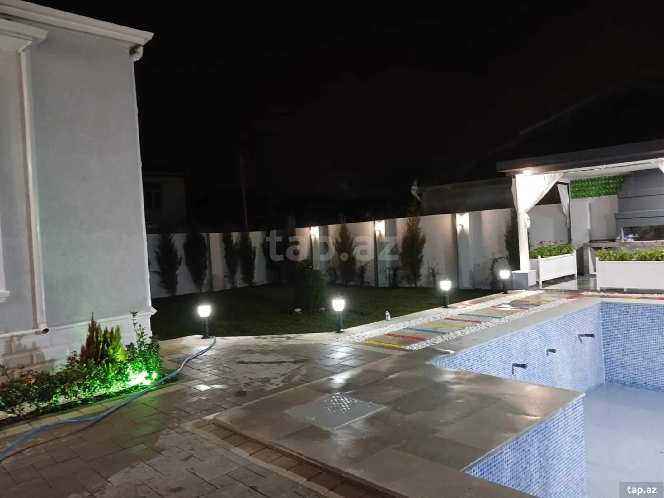 Satılır 4 otaqlı həyət evi