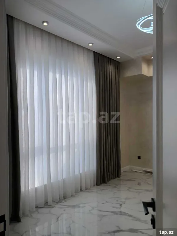 Satılır 4 otaqlı həyət evi