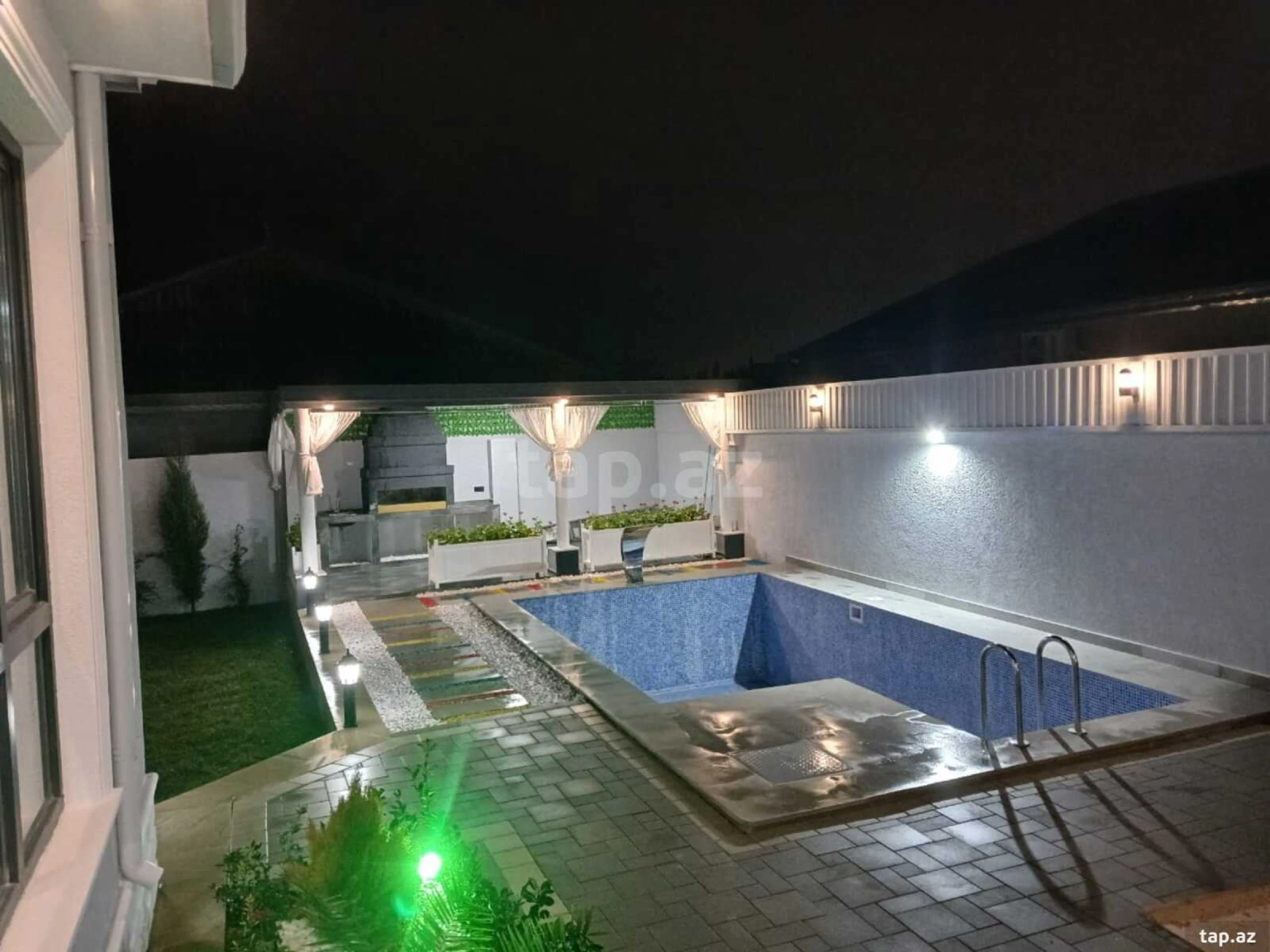 Satılır 4 otaqlı həyət evi