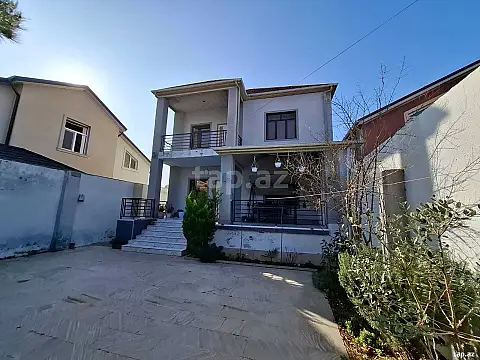 Satılır 5 otaqlı həyət evi