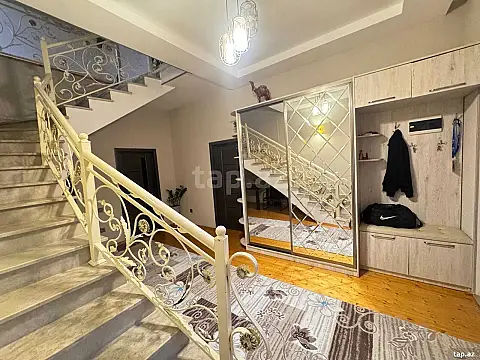 Satılır 5 otaqlı həyət evi