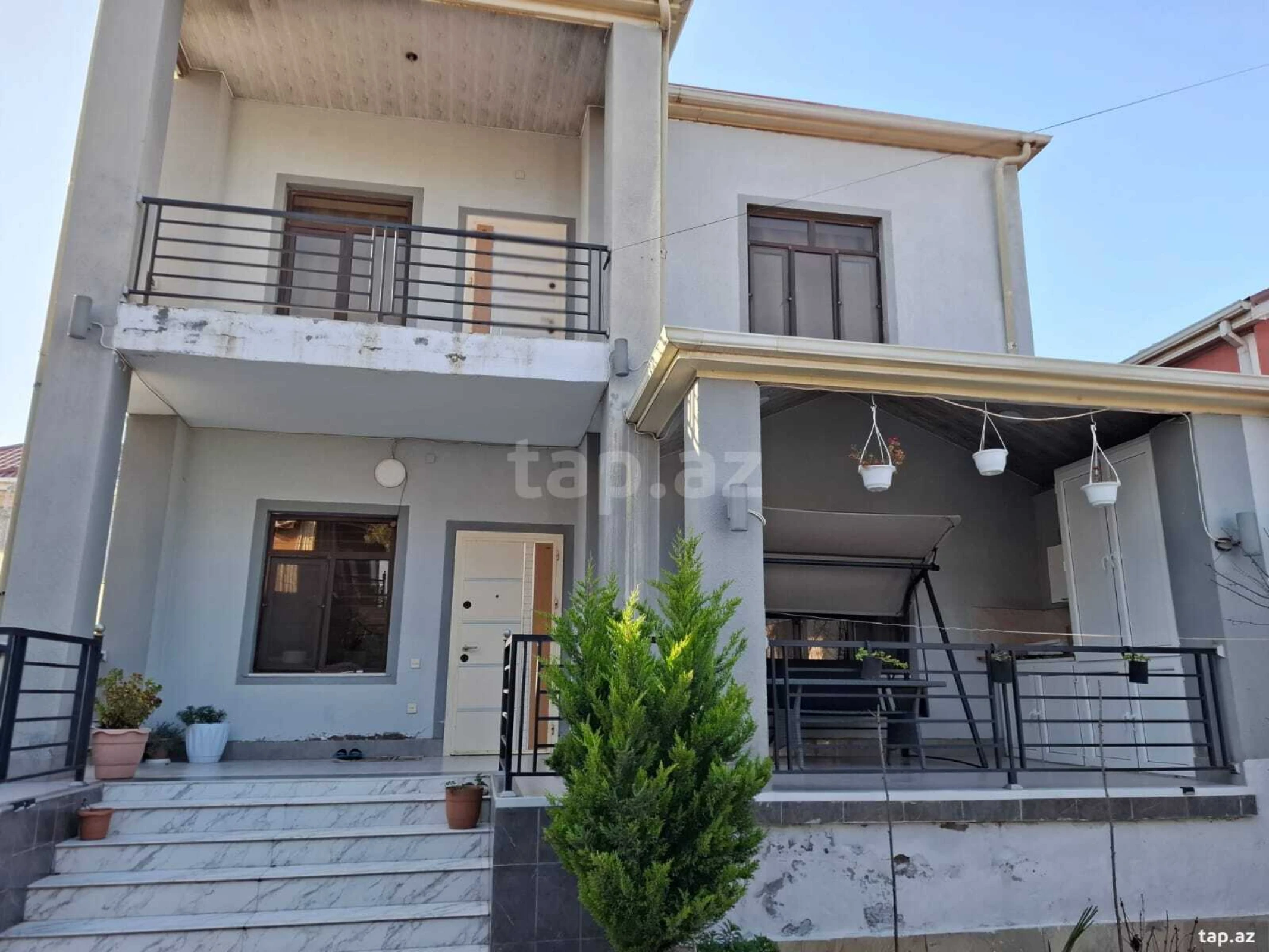 Satılır 5 otaqlı həyət evi