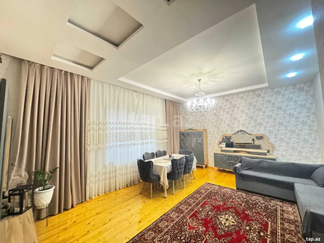 Satılır 5 otaqlı həyət evi