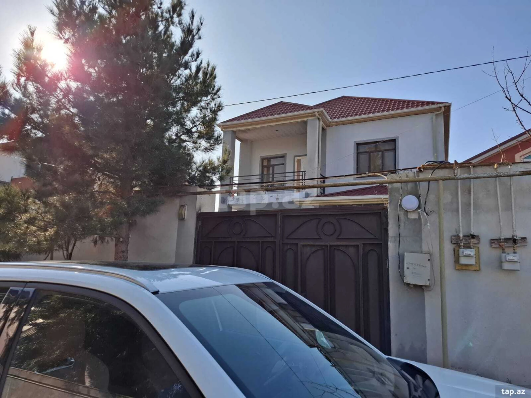 Satılır 5 otaqlı həyət evi