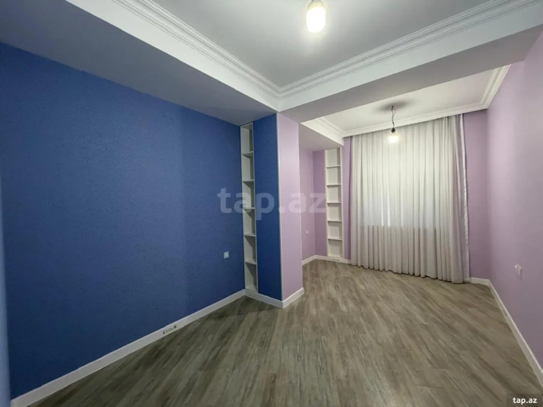 Satılır 3 otaqlı yeni tikili 76 m²