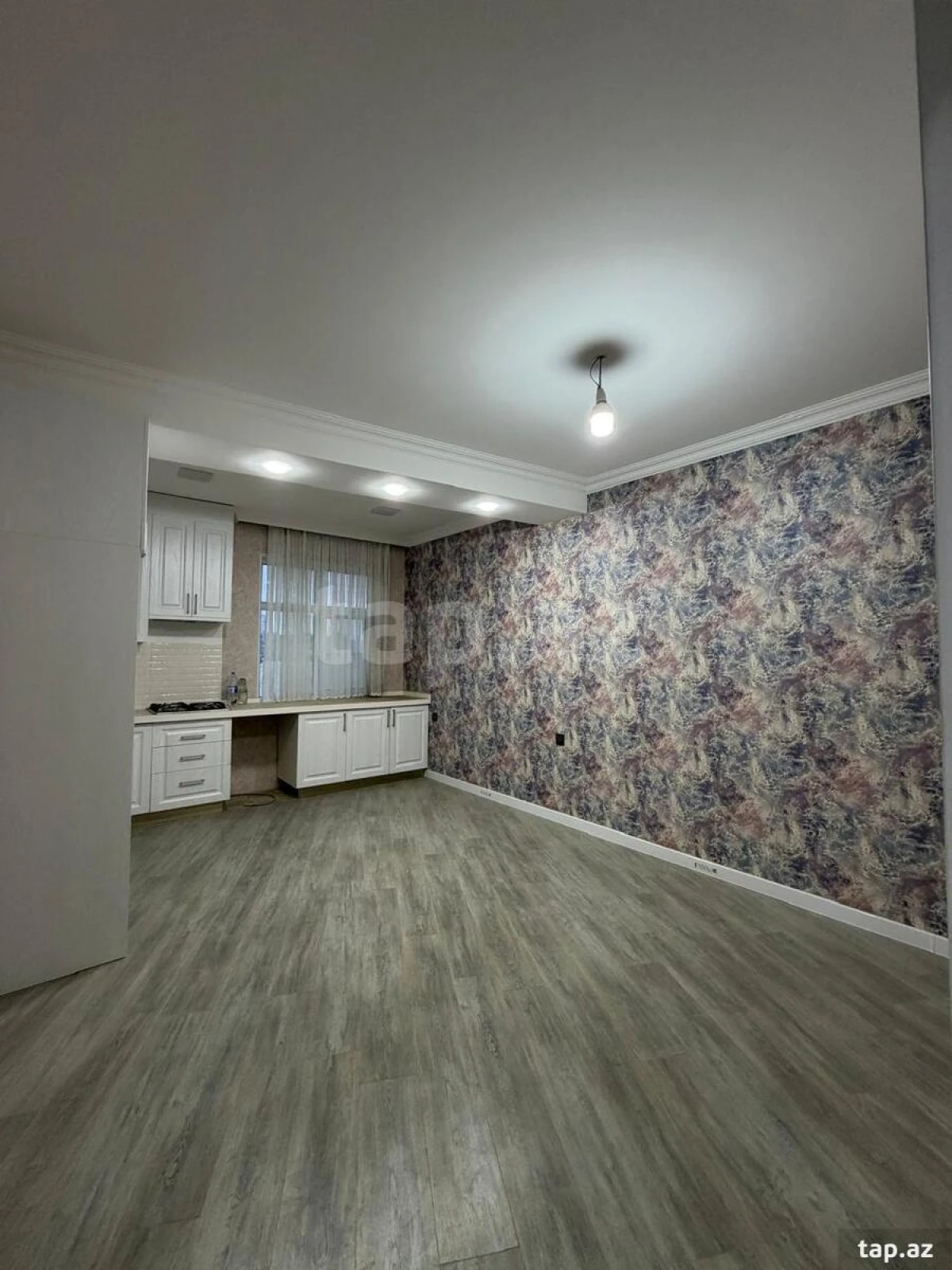 Satılır 3 otaqlı yeni tikili 76 m²