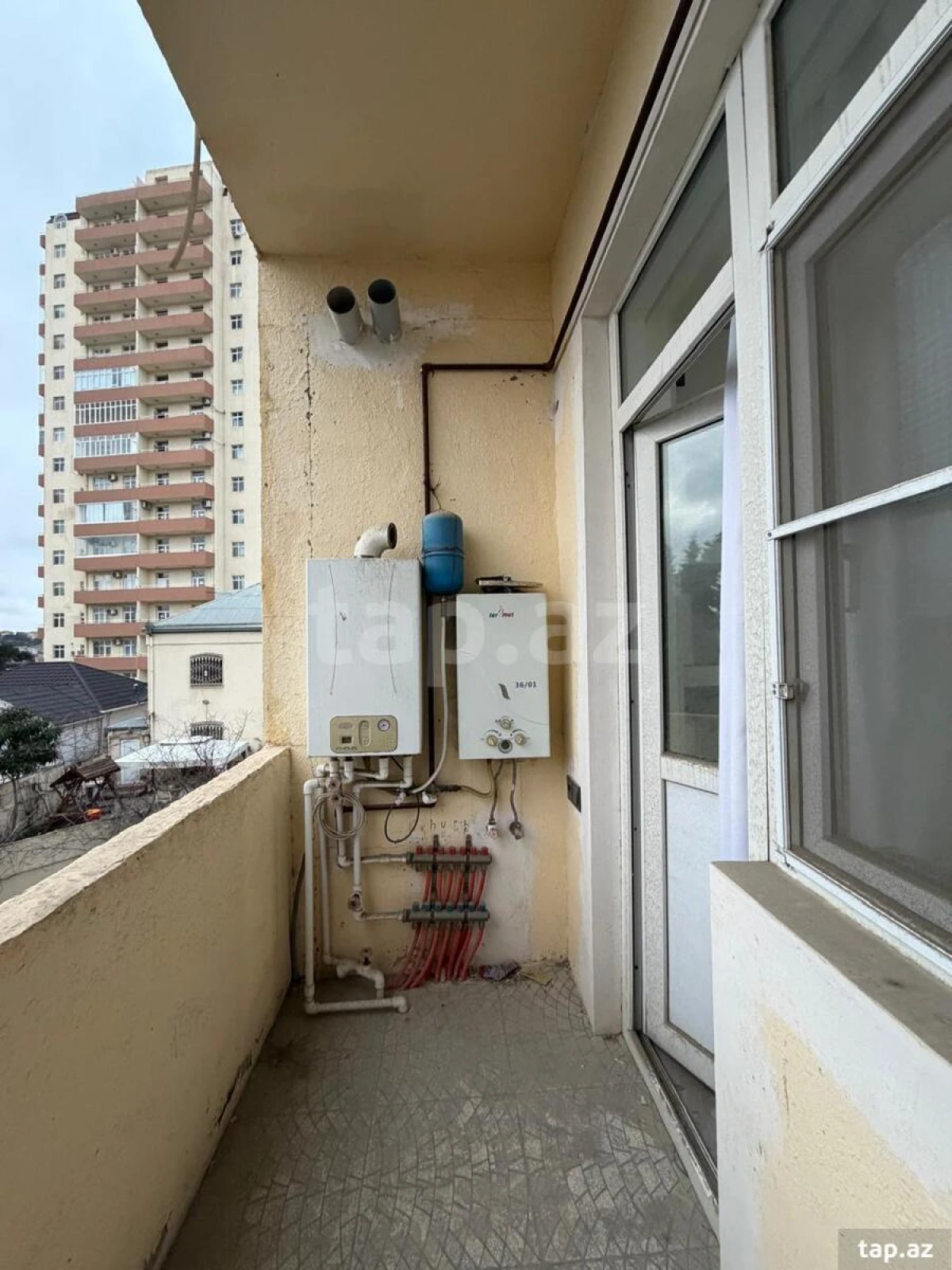 Satılır 3 otaqlı yeni tikili 76 m²