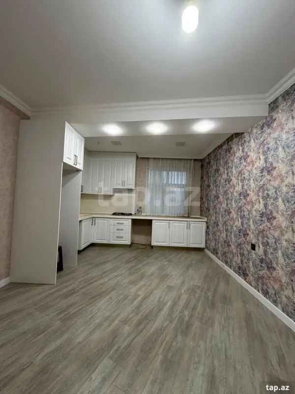 Satılır 3 otaqlı yeni tikili 76 m²