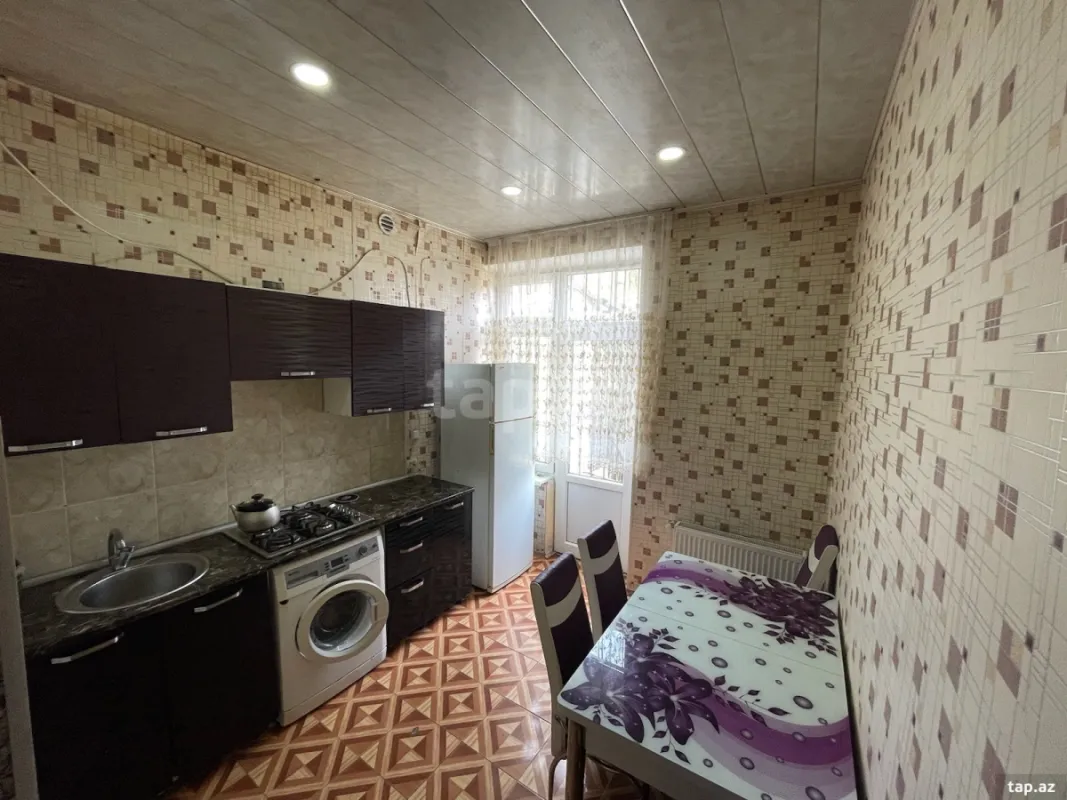 Kirayə verilir 2 otaqlı mənzil 65 m²