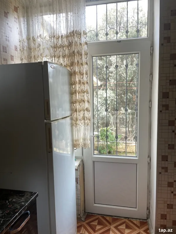 Kirayə verilir 2 otaqlı mənzil 65 m²