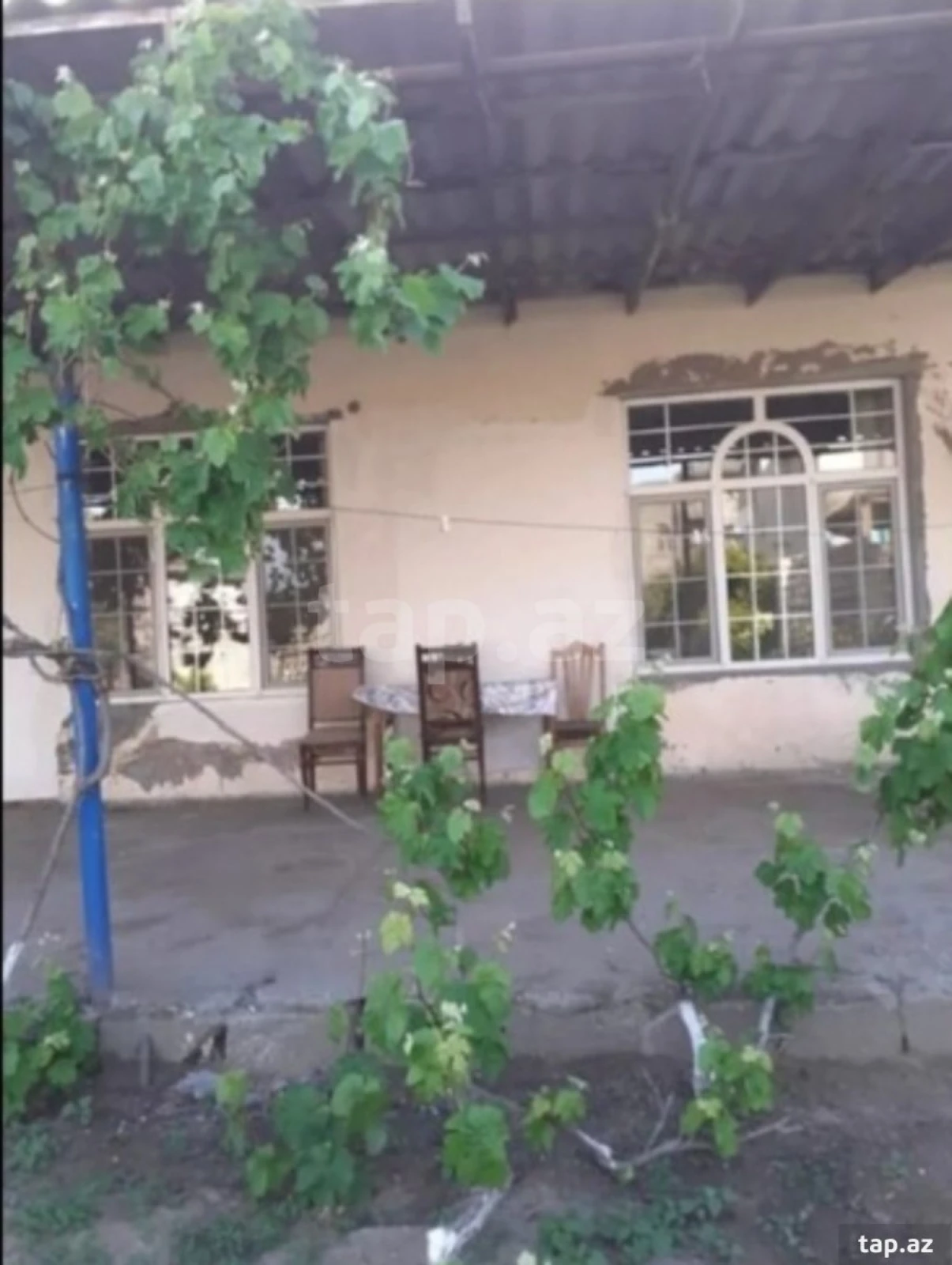 Satılır 4 otaqlı həyət evi