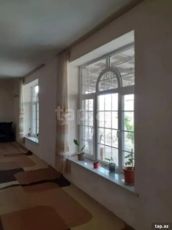 Satılır 4 otaqlı həyət evi