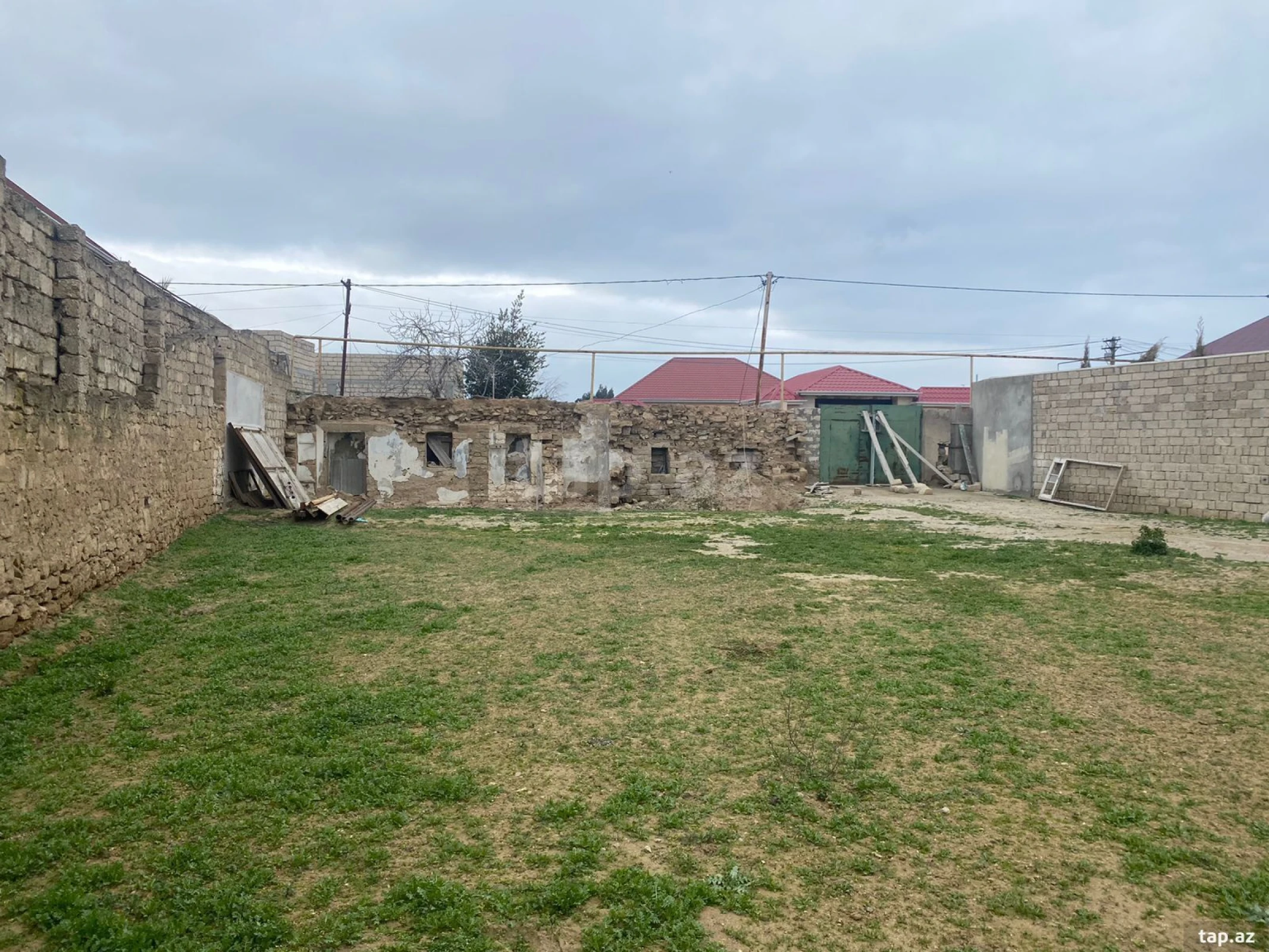 Satılır torpaq sahəsi