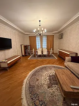 Kirayə verilir 2 otaqlı yeni tikili 120 m²