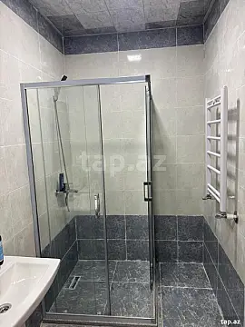 Kirayə verilir 2 otaqlı yeni tikili 86 m²