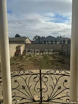 Satılır 5 otaqlı həyət evi