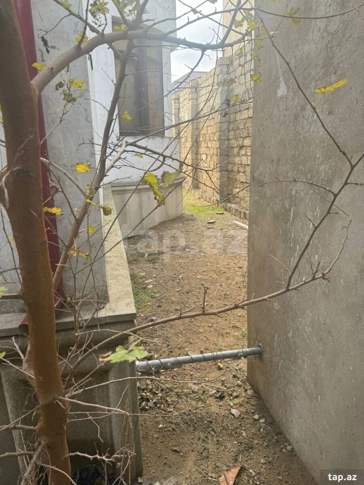 Satılır 5 otaqlı həyət evi