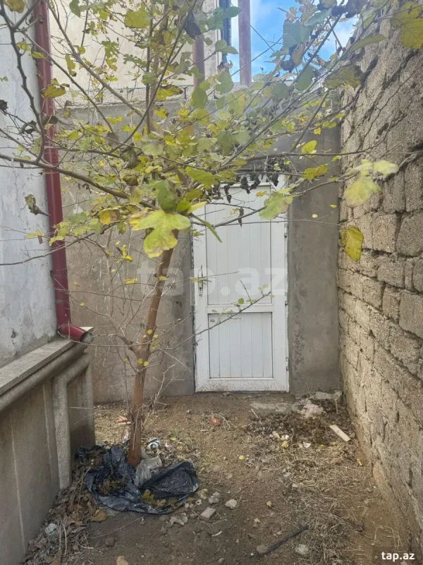 Satılır 5 otaqlı həyət evi