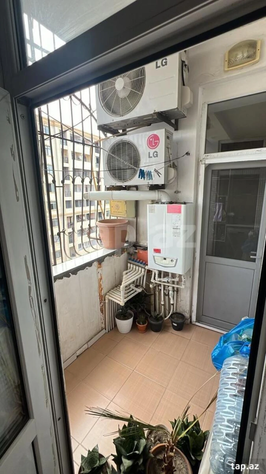 Satılır 3 otaqlı yeni tikili 82 m²