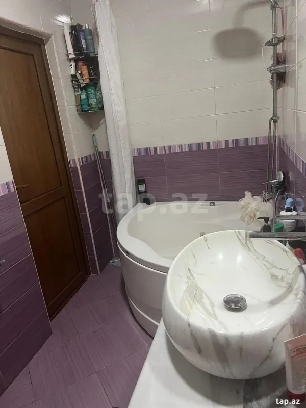 Satılır 3 otaqlı yeni tikili 82 m²