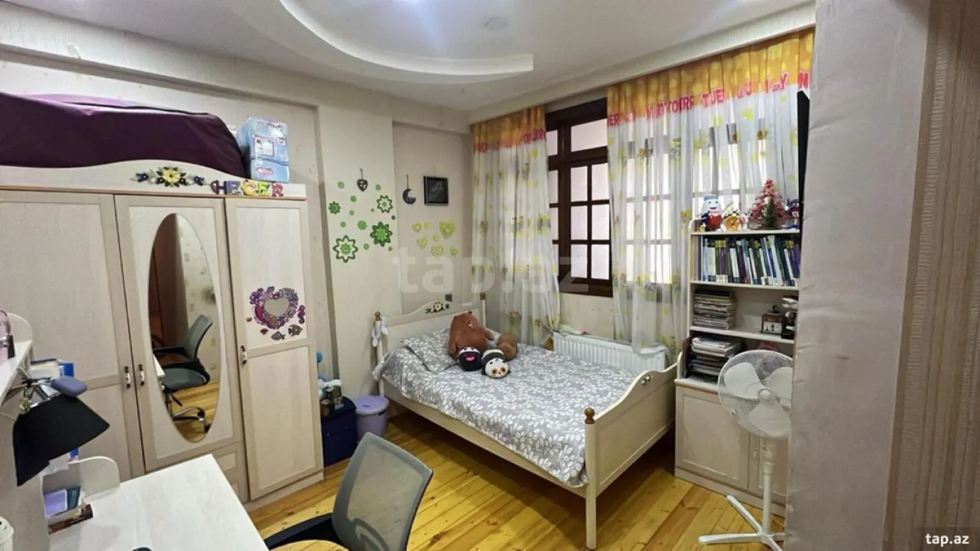 Satılır 3 otaqlı yeni tikili 82 m²