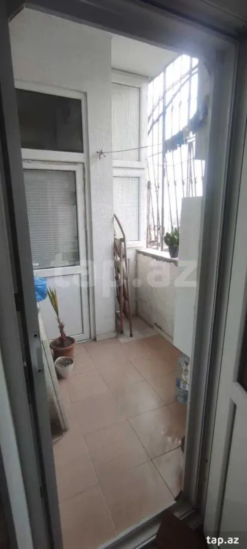 Satılır 3 otaqlı yeni tikili 82 m²