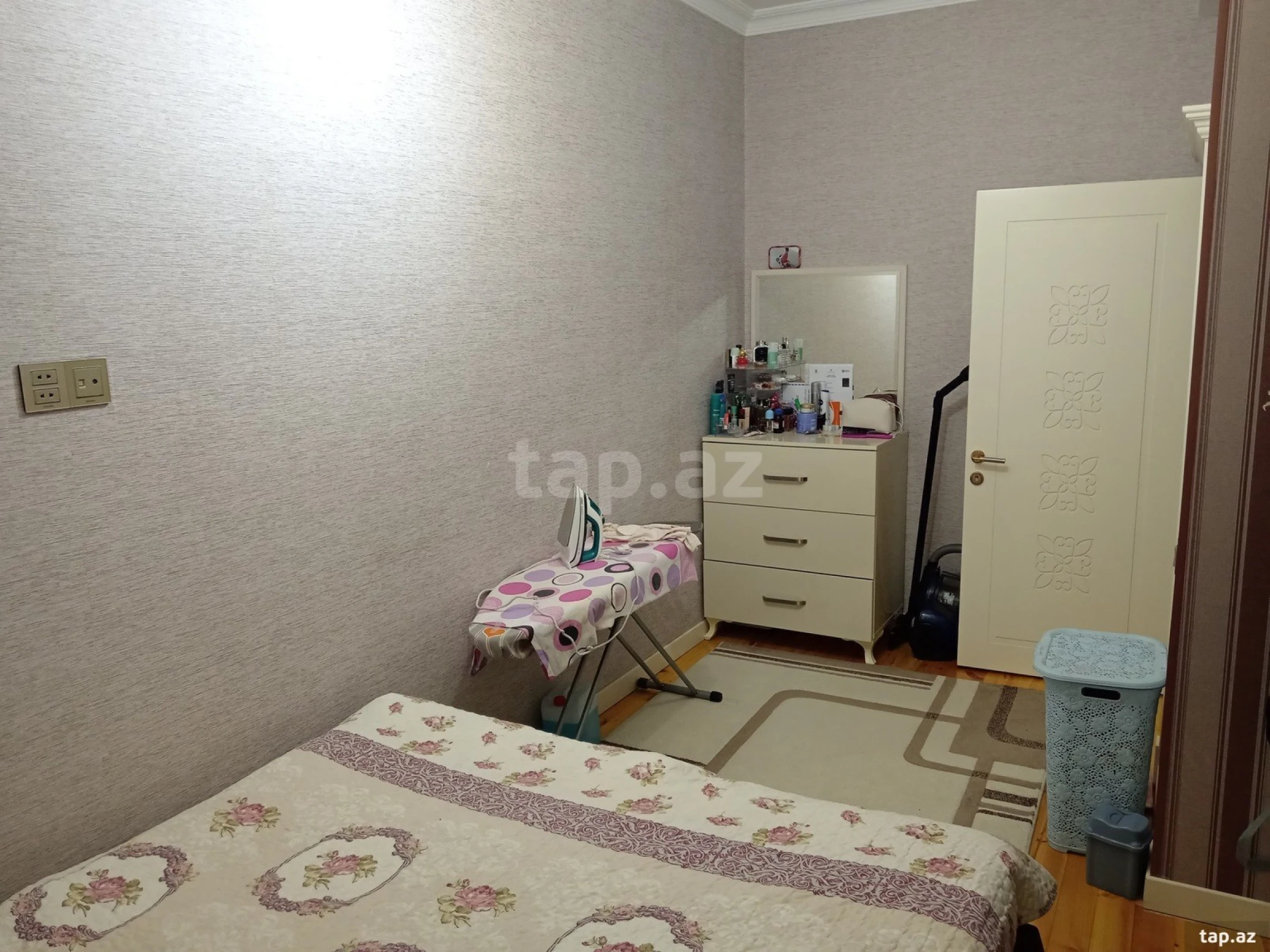 Satılır 2 otaqlı yeni tikili 60 m²