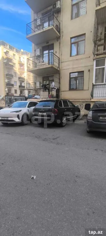 Satılır 2 otaqlı yeni tikili 60 m²