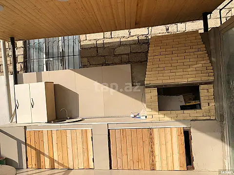 Satılır 4 otaqlı həyət evi