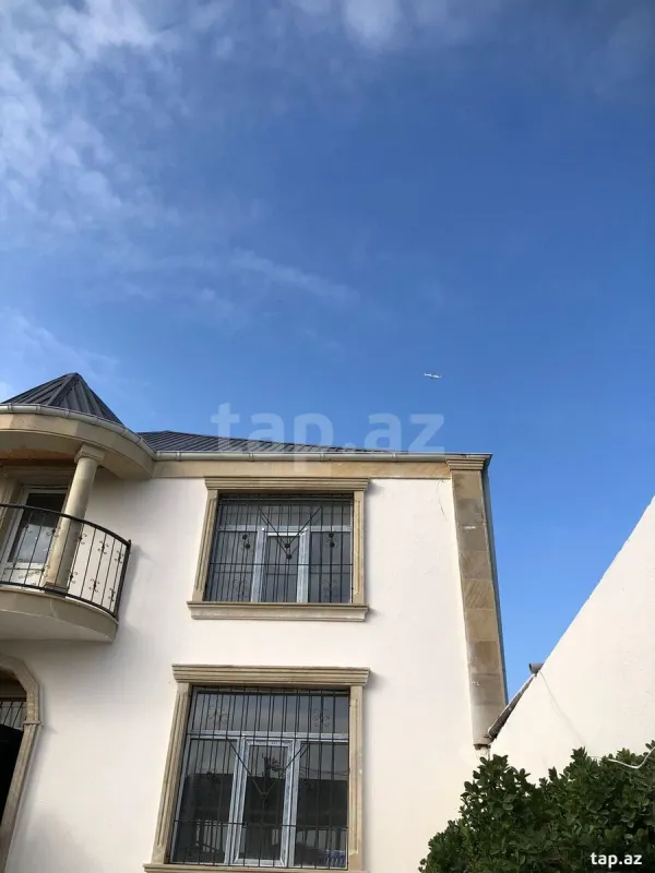 Satılır 4 otaqlı həyət evi