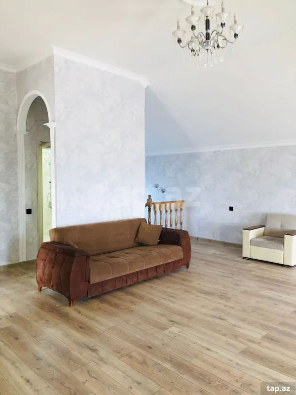 Satılır 4 otaqlı həyət evi