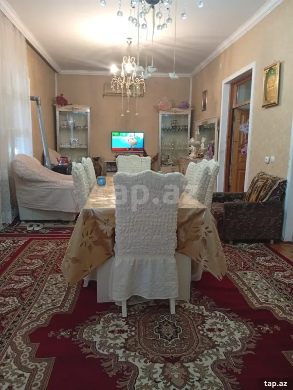 Satılır 5 otaqlı həyət evi
