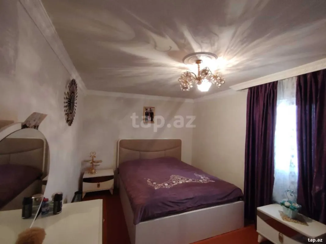 Satılır 5 otaqlı həyət evi