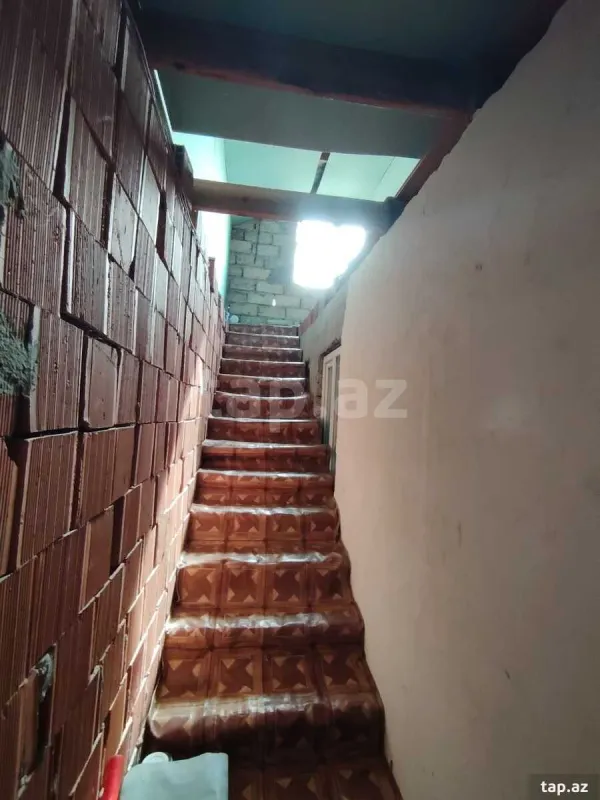 Satılır 5 otaqlı həyət evi