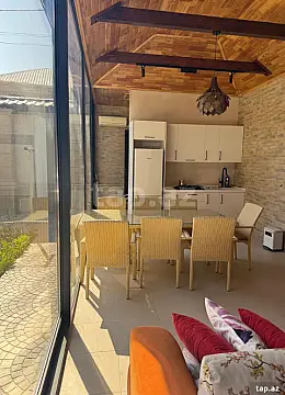 Satılır 5 otaqlı həyət evi