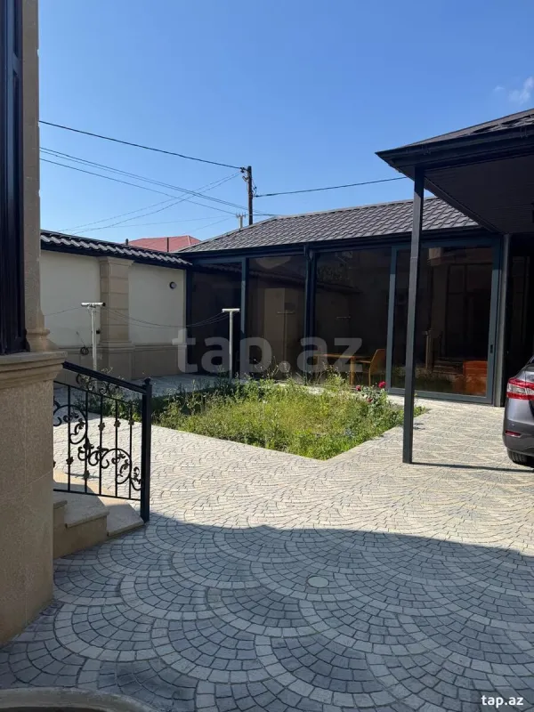 Satılır 5 otaqlı həyət evi