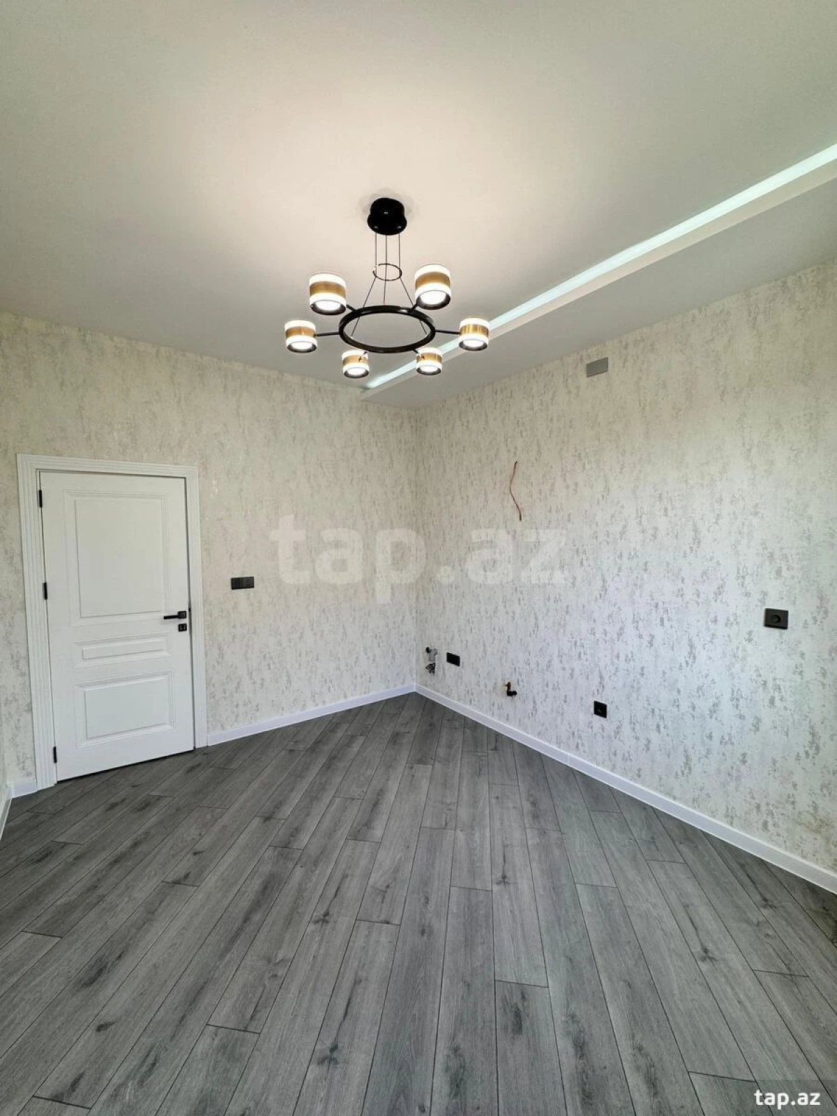 Satılır 6 otaqlı həyət evi