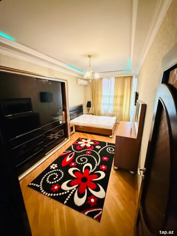 Kirayə verilir 3 otaqlı yeni tikili 123 m²