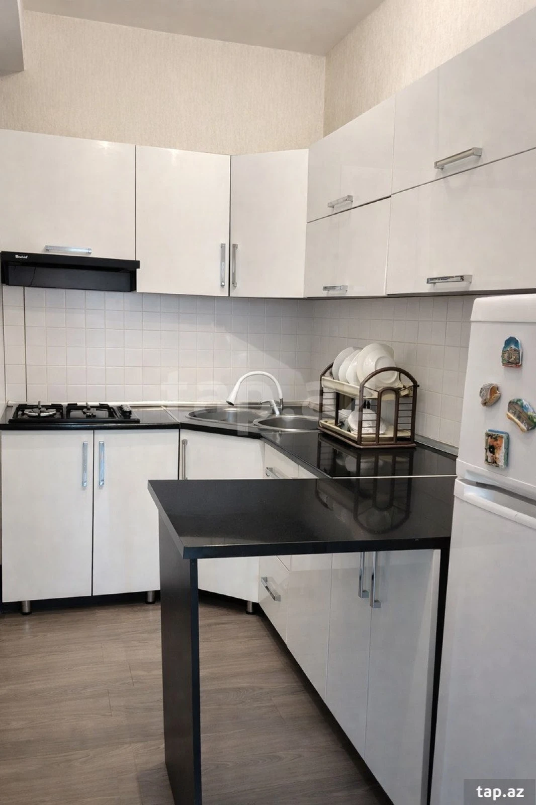 Satılır 2 otaqlı yeni tikili 65 m²