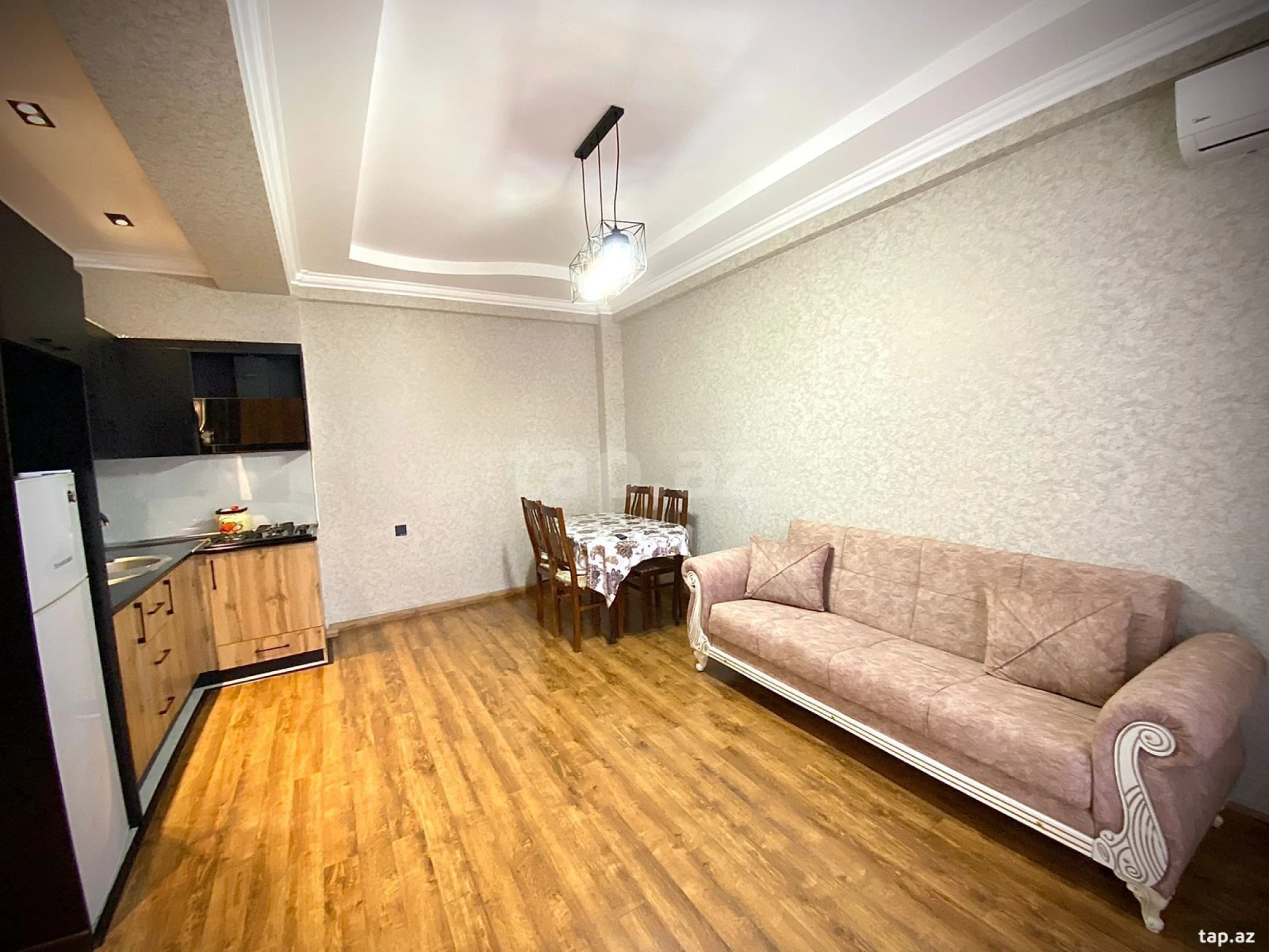 Kirayə verilir 2 otaqlı yeni tikili 60 m²