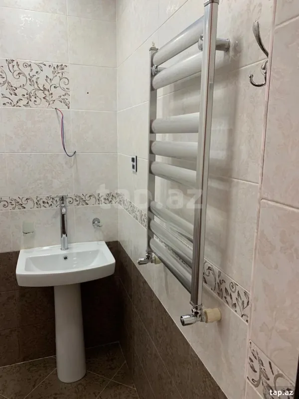 Kirayə verilir 2 otaqlı mənzil 60 m²