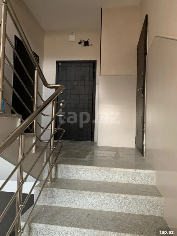 Kirayə verilir 2 otaqlı mənzil 60 m²