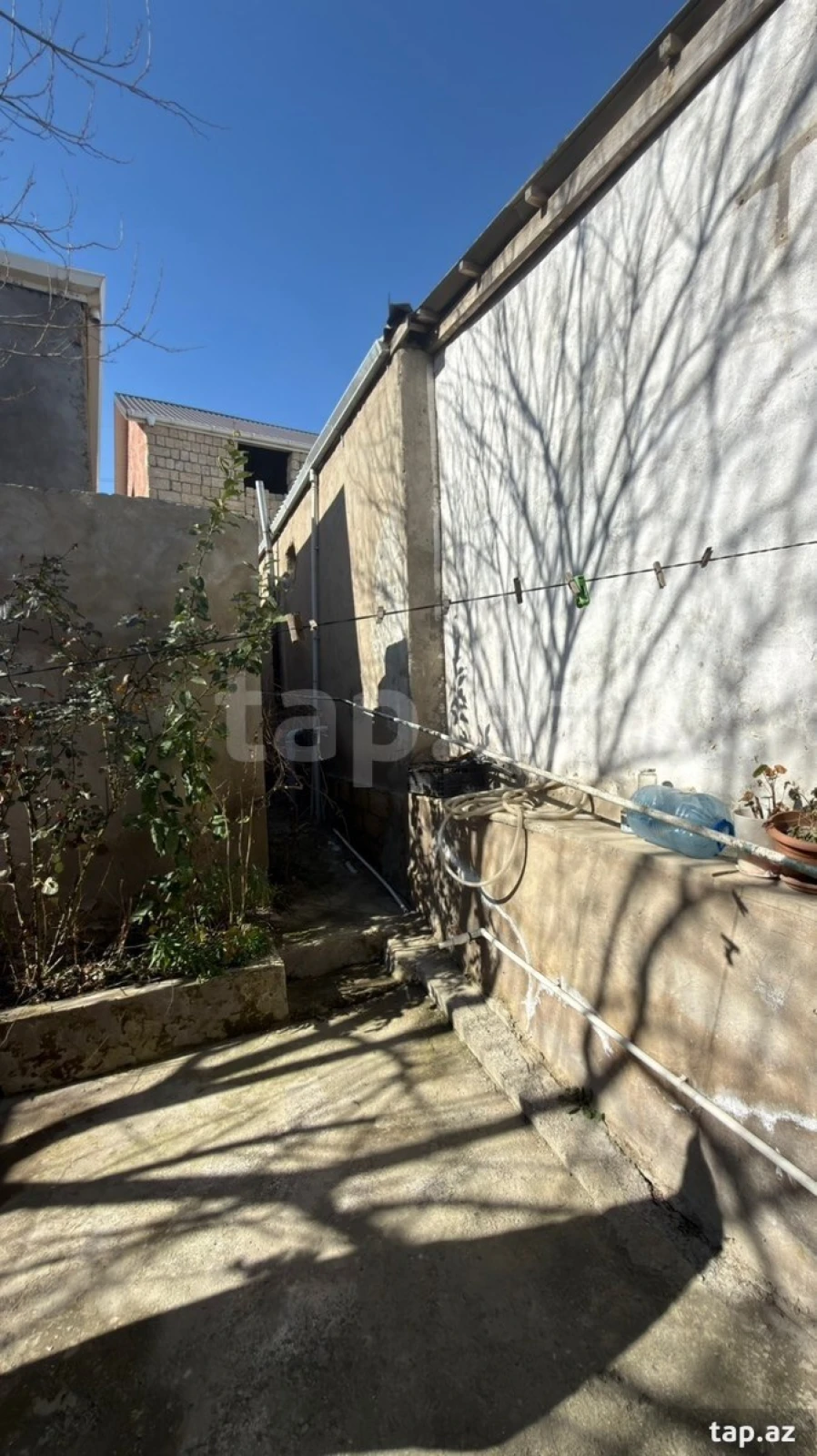 Satılır 3 otaqlı həyət evi