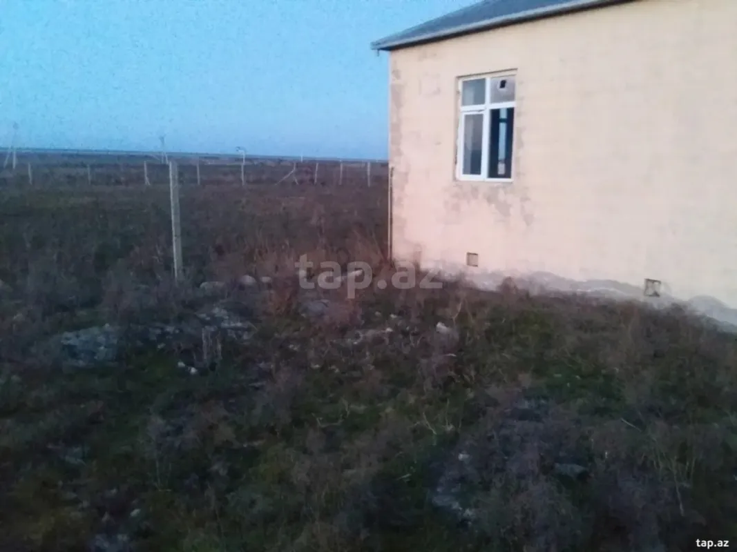 Satılır 3 otaqlı həyət evi